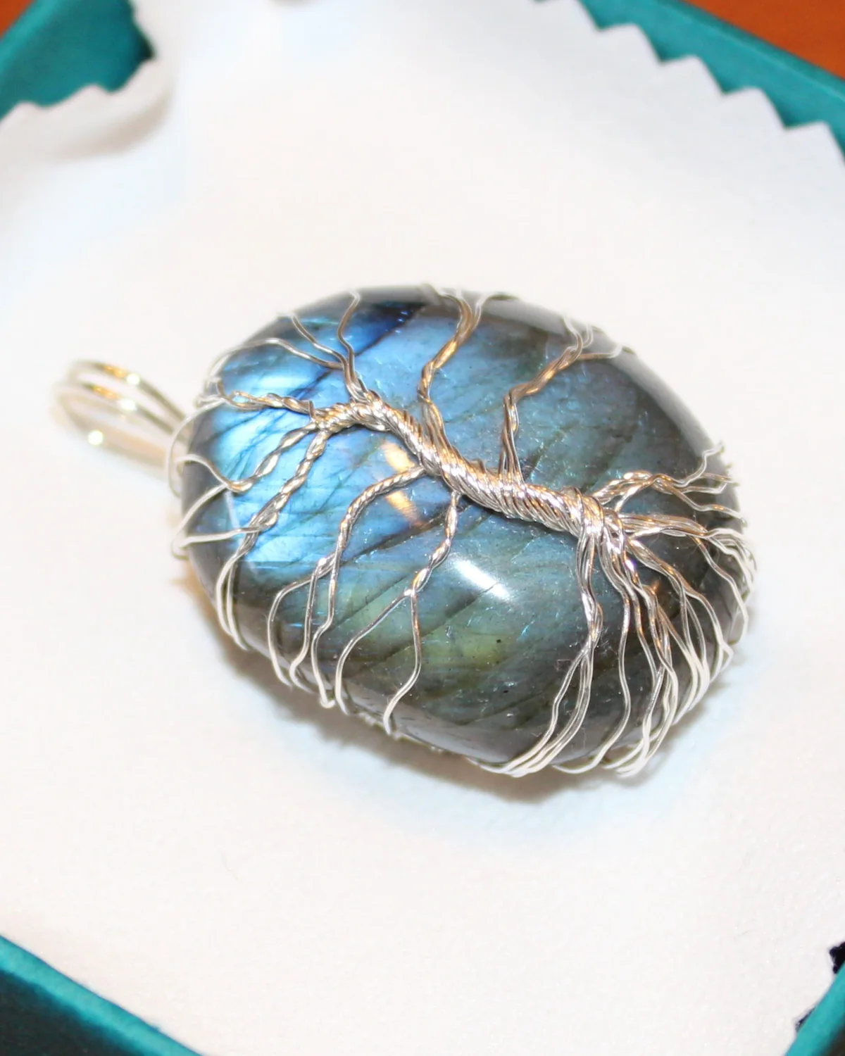 Tree of Life · Labradorite, labradorite pendant in silver-tone wire