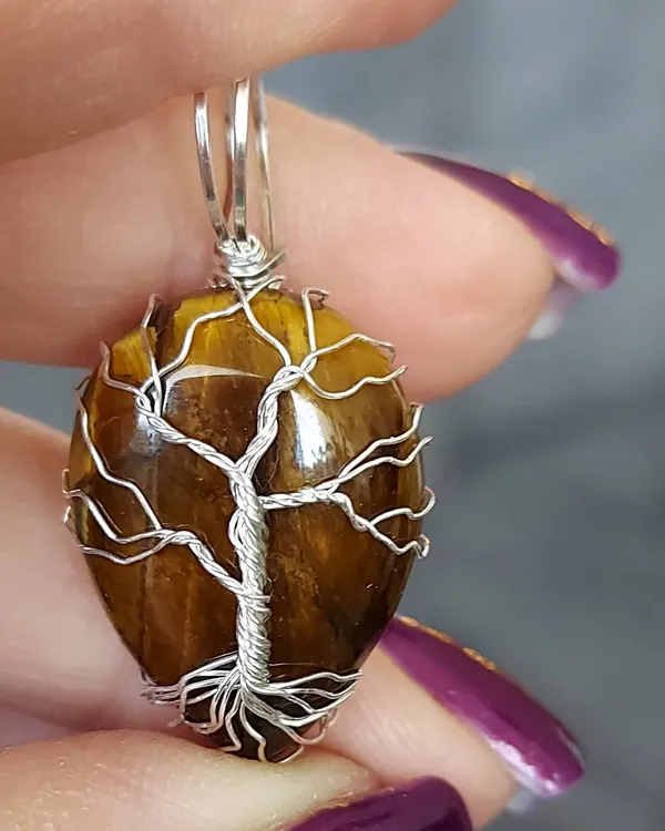 Tree of Life · Tiger's Eye, tiger's eye pendant in silver-tone wire